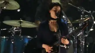St. Vincent sings 'Breed' with Nirvana members at FireAid