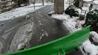 John Deere 1025r Plowing Snow #johndeere #snow #tractor #diy