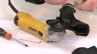 MAXVAC AGS-125 Shroud installation on the DeWalt DWE4206-LX grinder