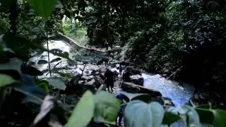 Explore air terjun Hoko. Kei besar, Maluku tenggara.
