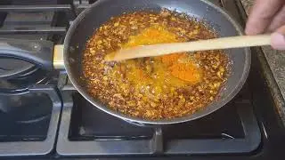 Smoky Chili Crunch oil