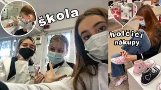 Co se dělo ve škole a jdeme na holčičí nákupy