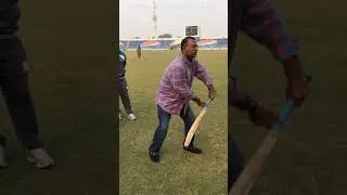 Cricketer Basit Ali Giving tips on Bating
