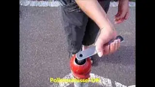 Fast jeder Absperrpfosten l&auml;st sich so &ouml;ffnen, einfach mal anschauen