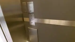 1997 Generic Lift @ Buchanan Galleries Shopping Mall in Glasgow