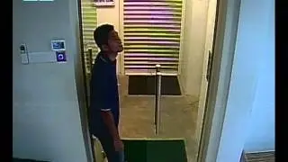Facial Recognition + Face Zooming Analogue Camera