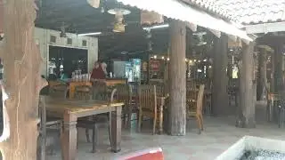Restoran rimbun ikan bakar