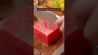 HOW TO EAT WATERMELON LIKE A PRO? #recipe #watermelon #summerrecipe #dessert #fruit #lifehacks