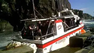 Mykines tour boat in choppy waters
