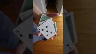 Friday Shufflin' 🕺 #cardistry #shorts #ytshorts