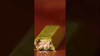 Matcha Kit Kat - full review www.bestasiansnacks.com