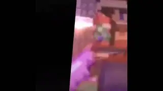 Катя и Эдисон и рыбки танцуют😂