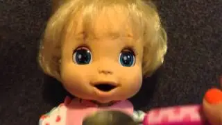 Kids Toys-baby alive 2006 feeding and diaper change video with beatrix