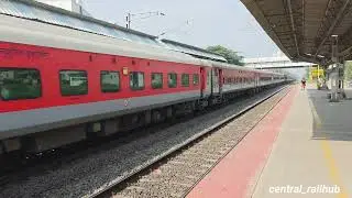 Somewhat Freshly Painted BSL WAP-4 Led Hutatma Superfast Express Skips Manjari Budruk