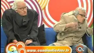 rosendo y roserito los trovadores de cuyes interpretando a JHON ALEX Y RICHY