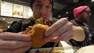 FAST FOOD WARS #1 - Shake Shack VS. IN-N-OUT Burger ...Which is BETTER?? (Mr. Thrasha Show Ep. 307)