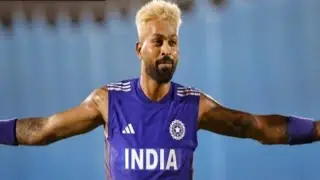 Swag of hardik pandya at team india practice session where he presents his new look & watch 18 cr RM