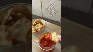 Naan crisps with truffle hot chili dip 🌶️ an amazing combination #canada