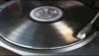Chuck Berry - Ring Ring Goes the Bell