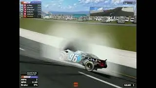 NASCAR Heat 2000 crashes 1
