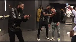 GERVONTA &ldquo;TANK&rdquo; DAVIS SMACKS A FAN&rsquo;S CELLPHONE OUT OF HIS HANDS WHILE TRYING TO TAKE A SELFIE