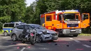 26.06.2021 - Harley Davidson und PKW kollidieren auf Kreuzung