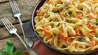 Italian street food #italian #yummy #noodles #pasta #burger