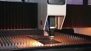 fiber laser cutting machine comes with dual 5x10 automatic exchange working tables#fiberlasercutter