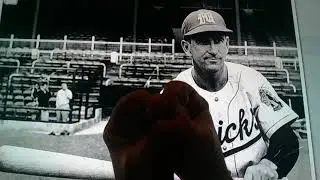 Horacio the handsnake - Luke Appling