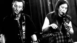 Captain A & The Commercial Monsters - Cit&oacute;g || R&oacute;is&iacute;n Dubh