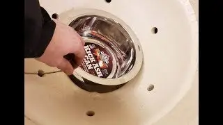 Kick Ash Can: The Easiest Way to Clean Your Big Green Egg Grill!