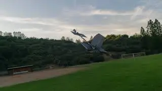 Giant plane, tiny wings? tailsiter rocket plane!