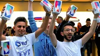 Hundreds line up in Sydney, Singapore, Tokyo for Apple iPhone X launch