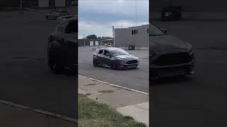 Loud Ford Focus ST Does a Heavy Acceleration Leaving a Car Show!