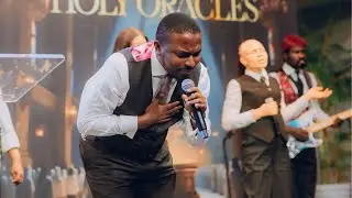 A deep worship session (moment with Father) by Minister Victor 