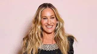 Very Sad News 😭😭 Sarah Jessica Parker Talks Age-Related Blurry Vision & Her Most Memorable On-Set
