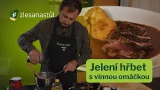 Hřbet z jelena siky s omáčkou z červeného vína s čokoládou a bramborovou kroketou s mandlemi