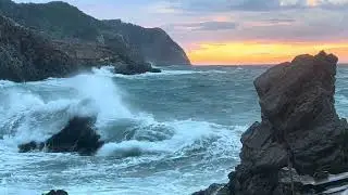 Rare spectacle &agrave; Ibiza . Gros coup de mer . Destruction totale &hellip;
