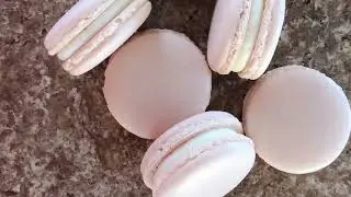 Raspberry cheesecake macarons