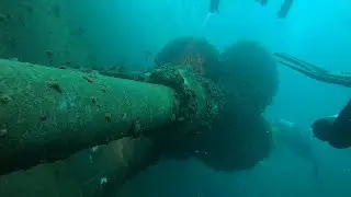 Diving the HMAS Tobruk wreck (Hervey Bay)