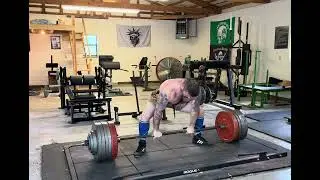 Deadlift 570lbs/258kg