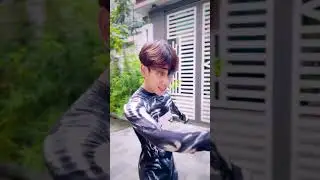 Spider-Man looks to the future: Bad Guy identified as a thief #shorts #spiderman #alphahero