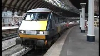 GNER 225 at York