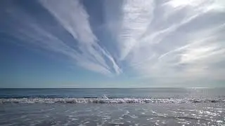 Nature&rsquo;s Greatest Hits: Amazing Sea Waves with Music