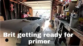 Brit gets her touch ups.