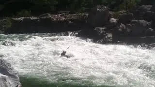 Pack rafting el Rio Cangrejal in Hondorus