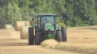 John Deere 8235R Baling Round Bales of Wheat Straw | Ontario, Canada