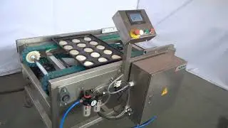 Shaking trays machine