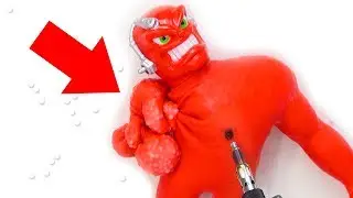 Cuánto resiste el muñeco VAC-MAN | El rival de Mister Músculo o Stretch Armstrong