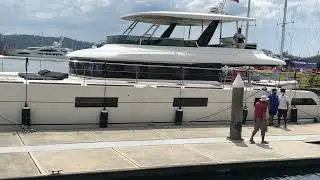 Beautiful Lagoon 55